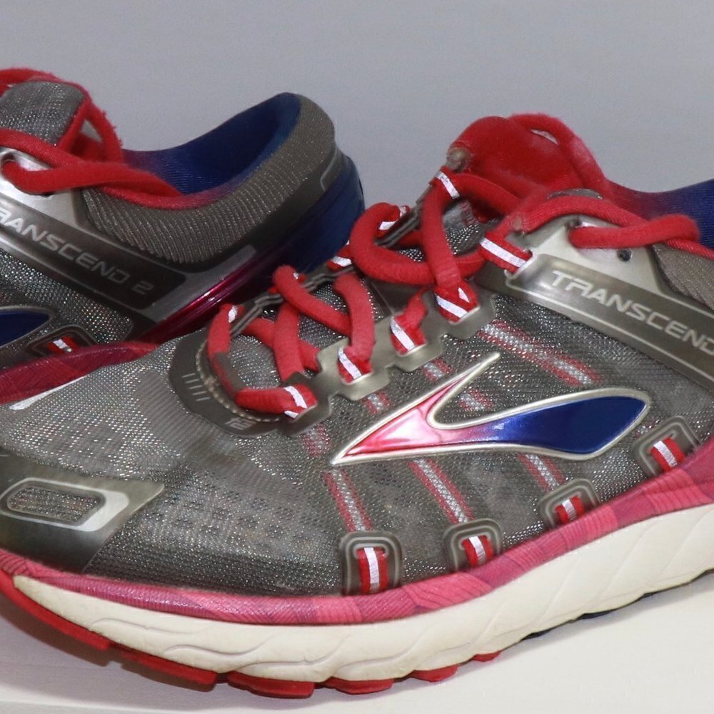 Brooks Transcend 2 Size 8 in Gray, Purple and Pink
